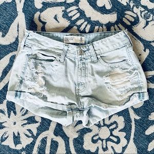Abercrombie & Fitch Low Rise Short, Size 0 (W25), 2in Inseam, light wash.